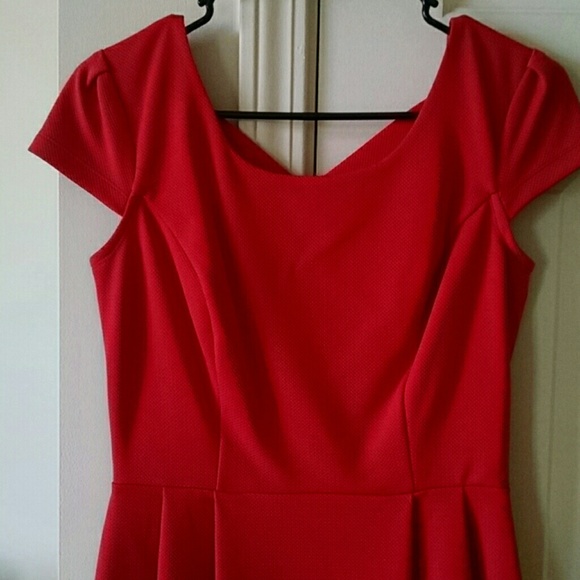 Red midi - Picture 2 of 5